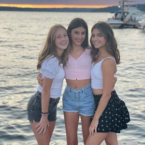 Meet your Posher, Sofia